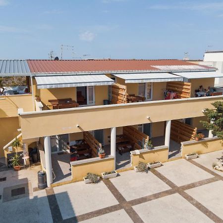 Guesthouse Lastavica Novaglia Esterno foto