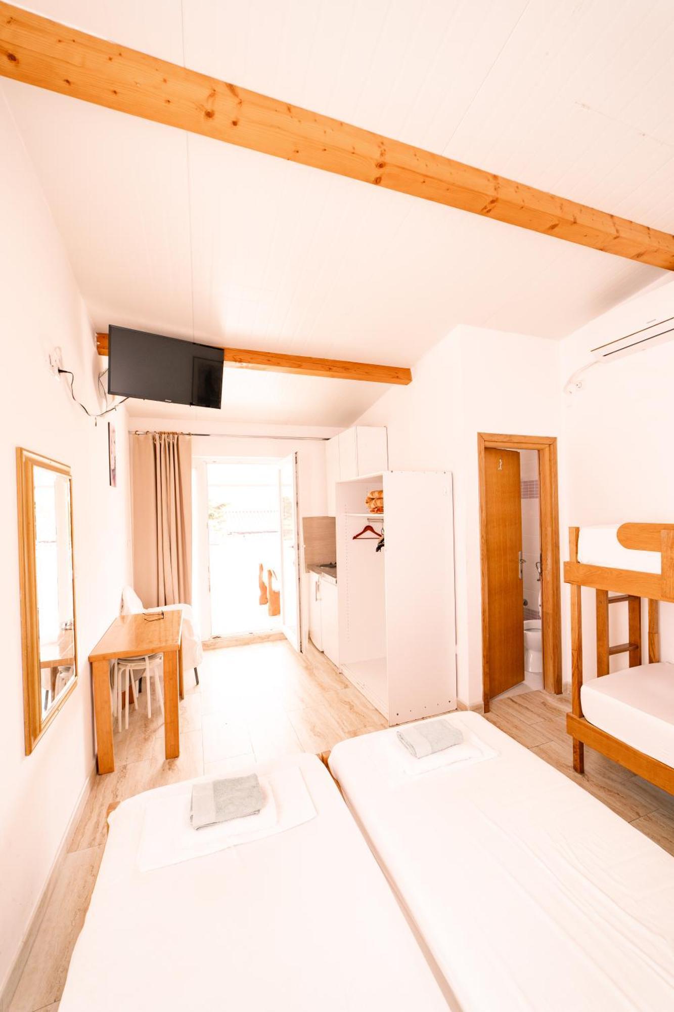 Guesthouse Lastavica Novaglia Esterno foto